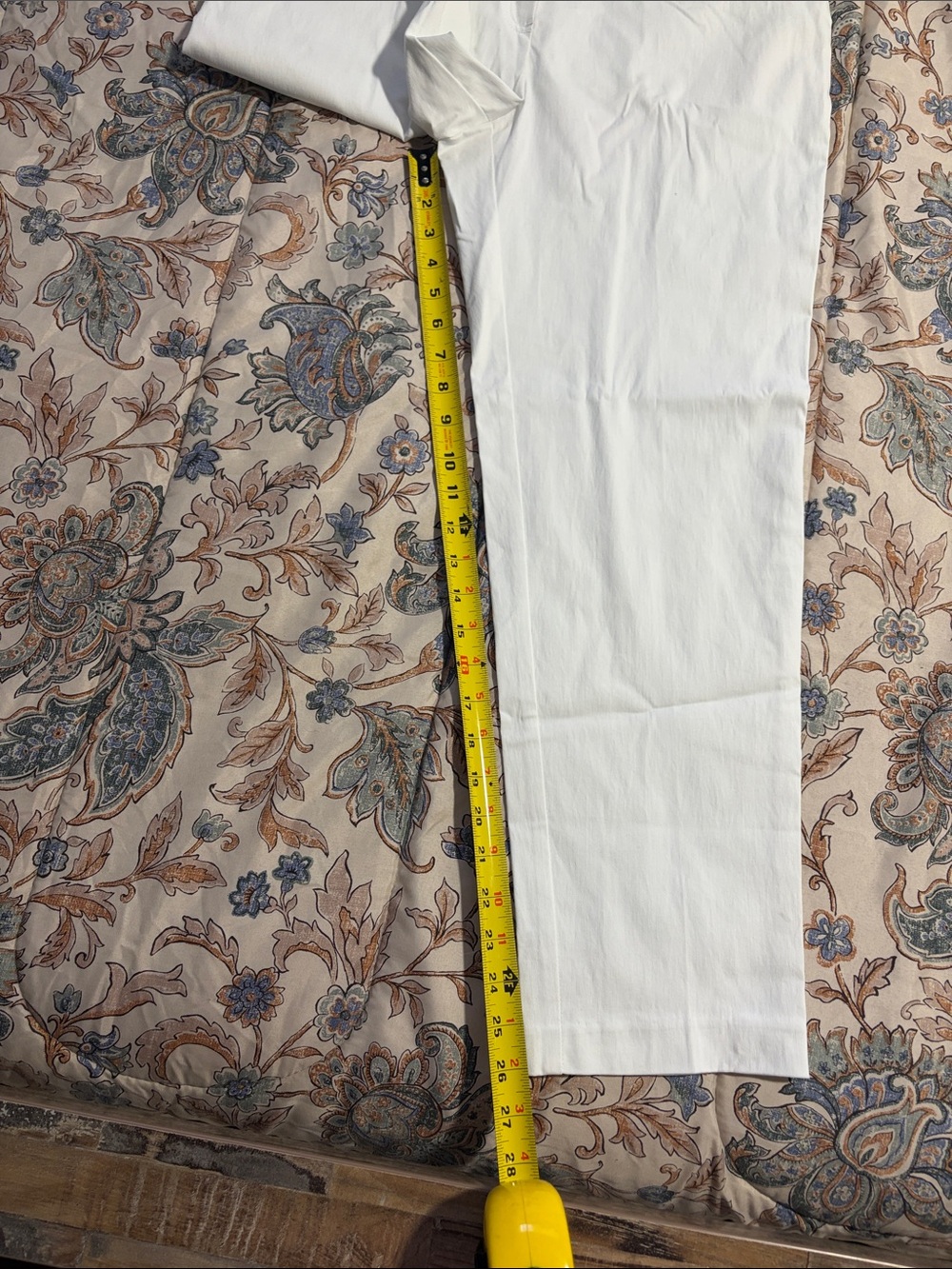 Ruby Rd. White ankle Pants - Picture 10 of 11